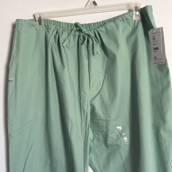 White Swan 3XL Drawstring Flare Leg Scrub Pants. - Picture 10 of 12